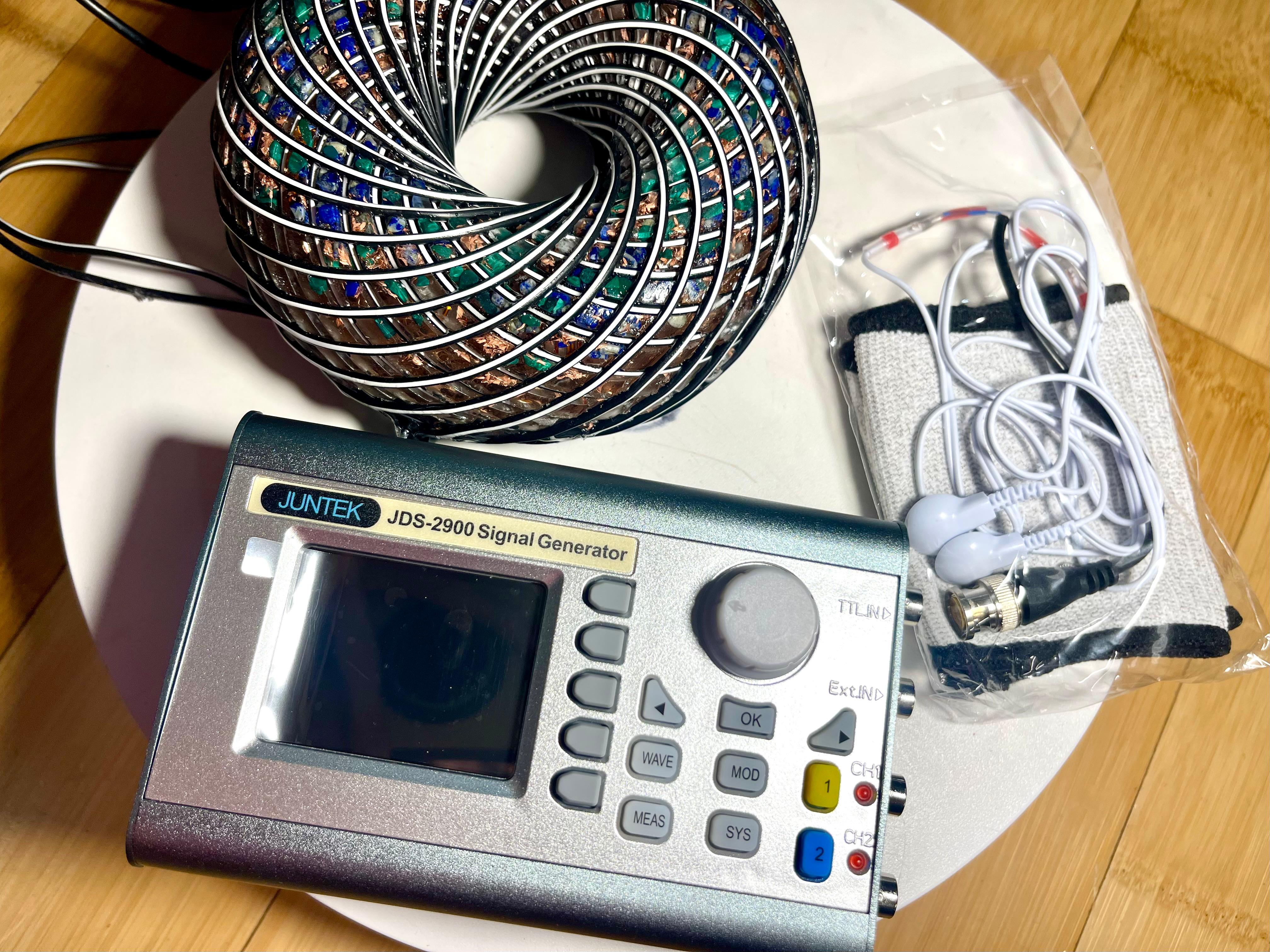 Frecvența Universală: Cum Bobinele Toroidale și Conștiința Se Întâlnesc în Energie, Vibrație și Armonie